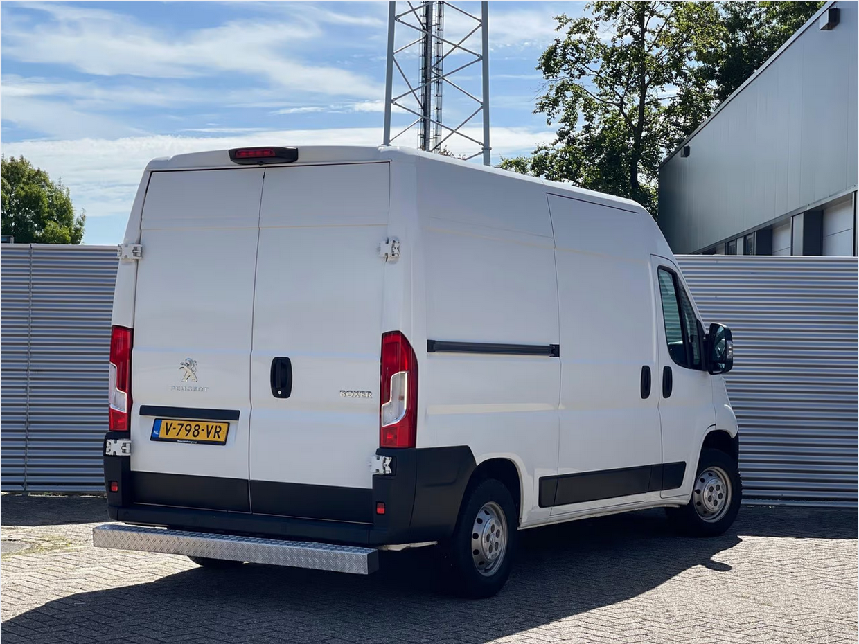 Peugeot Boxer 3, 5T L2H2 130 PK NAVIGATIE / CAMERA / 270 ACHTERDEUREN / ALL SEASONS - Photo 7
