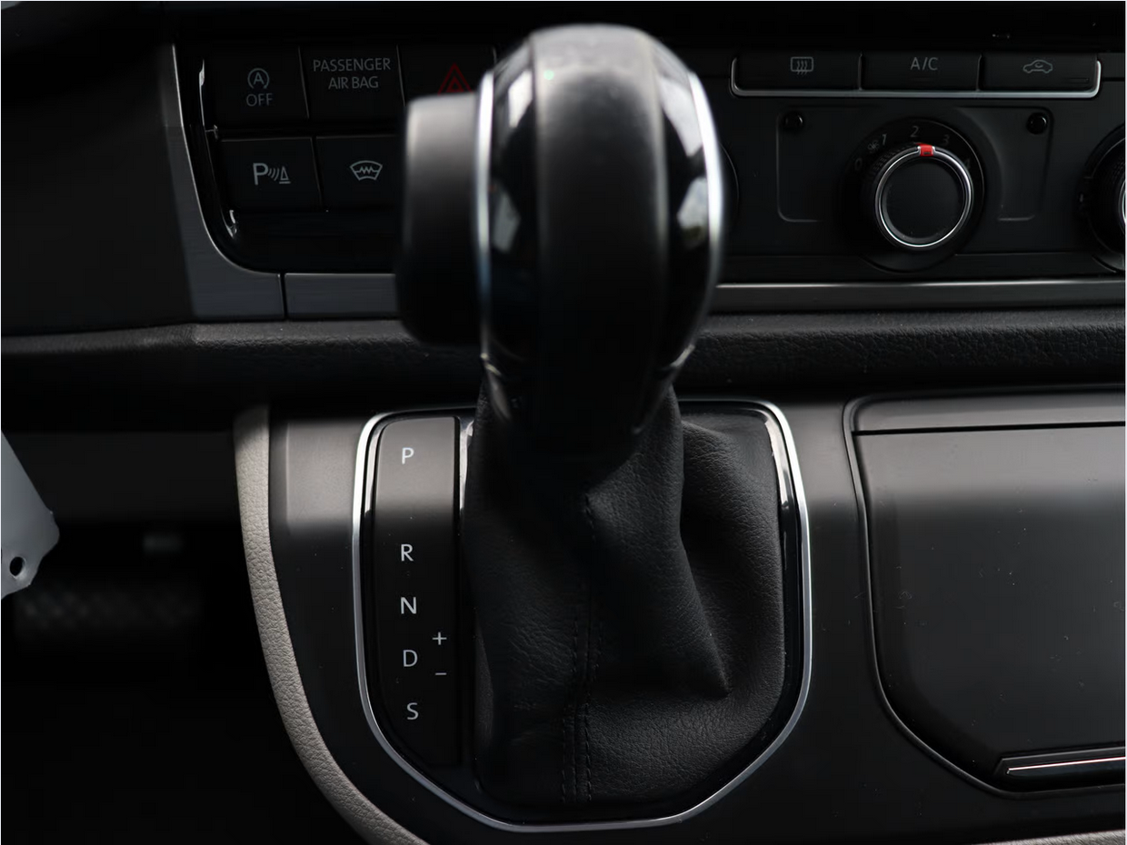 Volkswagen Transporter 2.0 TDI L2 150pk DSG T-Edition Navi | LED | Airco | Trekhaak | PDC V + A | ACC | Automaat - Photo 22