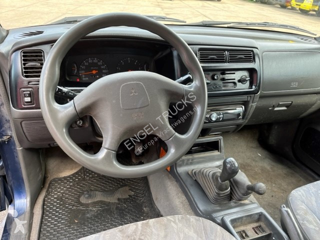 Personenwagen pick-up tweedehands mitsubishi l 200 club cab 4wd pick up diesel 10/01/2002 - 99 CV - Ref. SN 53377889 - Photo 6